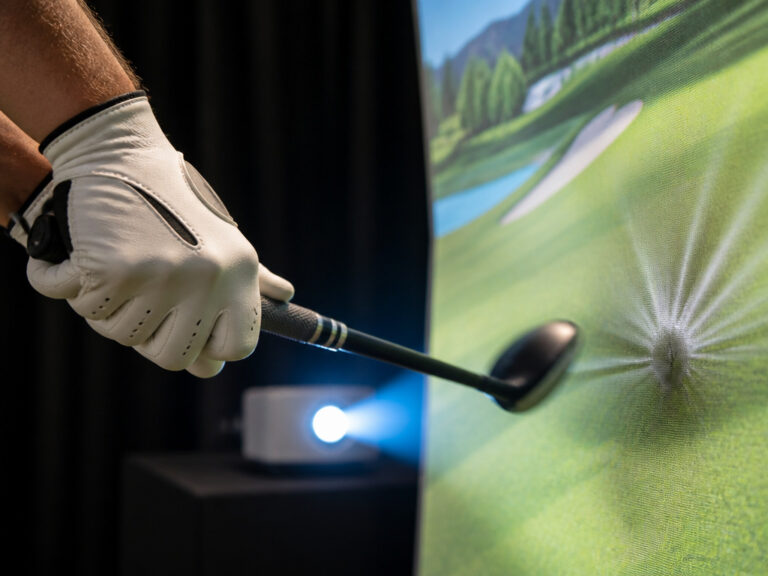 How Do Golf Simulators Work? Exploring the Core Technology